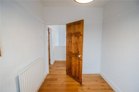 Bedroom 4 (2)