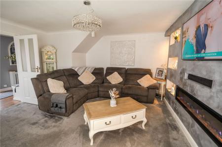 Living Room (2)