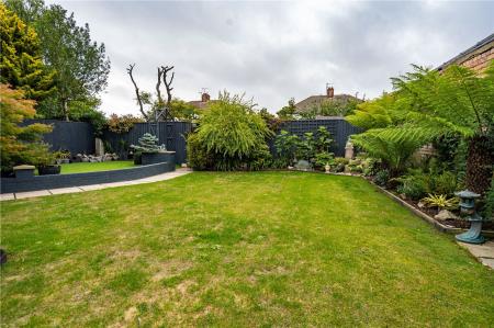 Garden (4)