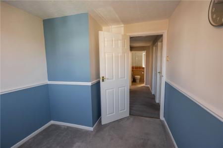 Bedroom 4 (2)