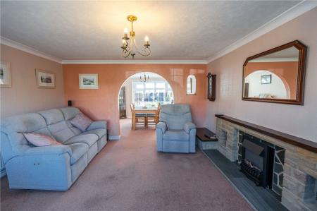 Living Room (2)