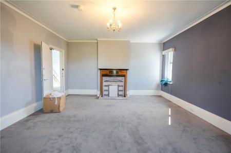 Bedroom 2 (2)