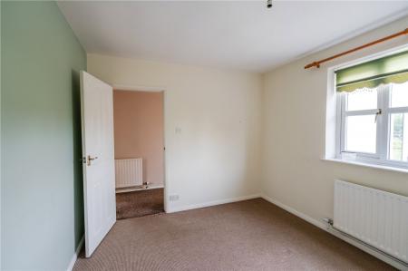 Bedroom 1 (2)