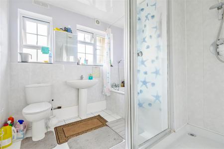 52 Gayton Court - Bath Room.jpg