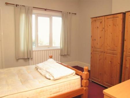 23 Roxborough Avenue 001.jpg