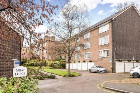 15 Moat Lodge - Front external.jpg