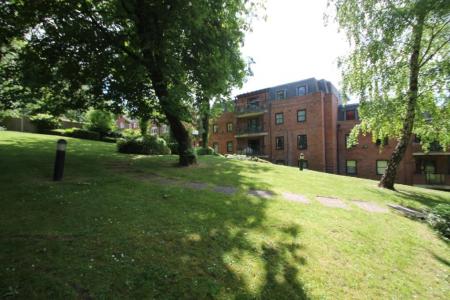 13 Lychgate Manor 010.jpg