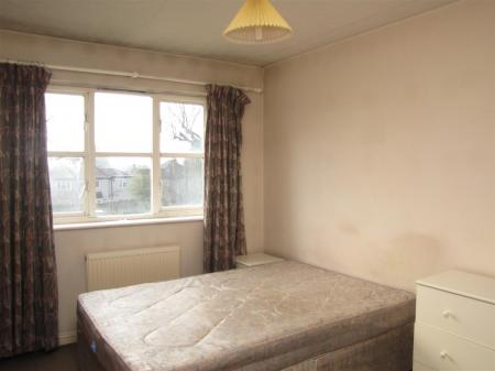 12 Knowles Court 006.jpg