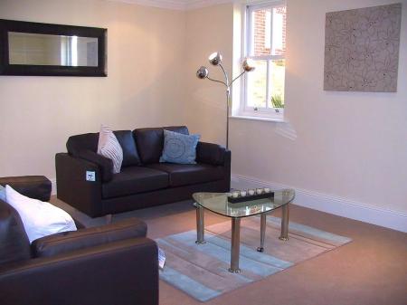 1 King Henry Lounge.jpg