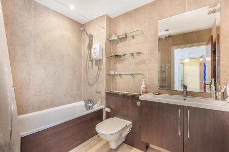 9 Bermuda House - Bathroom.jpg