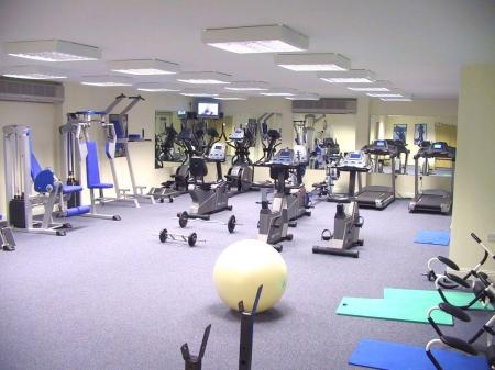 Cottage Close Gym.jpg