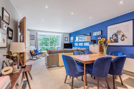 5 Drummond Court - Dining to Living.jpg