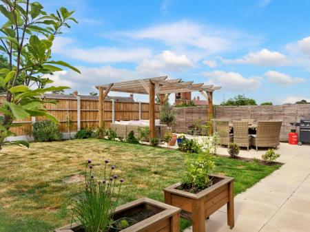 Media image 03