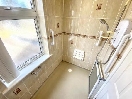 First floor wet room 2nd image