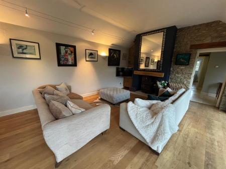 WhatsApp Image 2026-02-16 at 16.12.09.jpeg