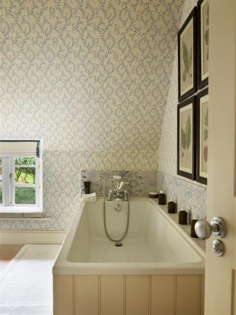 Jane Churchill Xmas108713 v1a.jpg