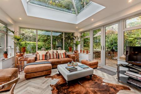 8625900-interior12-800.jpg