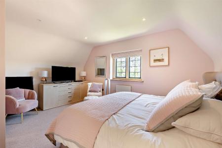 8653358-interior32-800.jpg