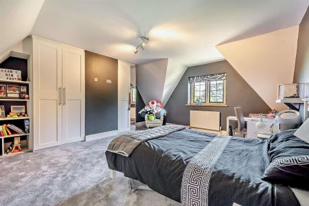 8653358-interior27-800.jpg