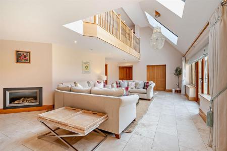 8653358-interior01-800.jpg
