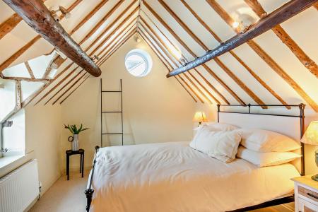 0011 8537473-interior01-800.jpg