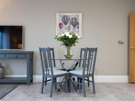 Windrush - Flat 5-8.jpg