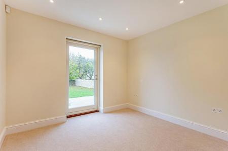 Hares Barn 289215 (7).jpg