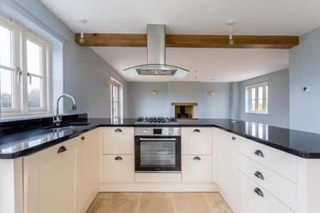 Galleypot Cottage fpz223543 (14).jpg