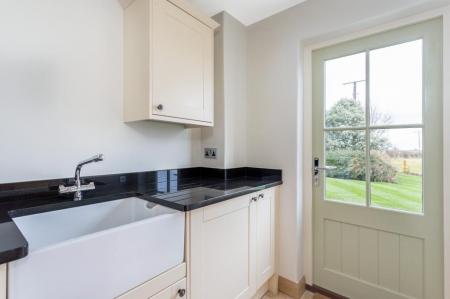 Galleypot Cottage fpz223543 (21).jpg