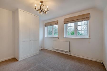 8633908-interior10-800.jpg