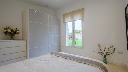 8442264-interior17.jpg