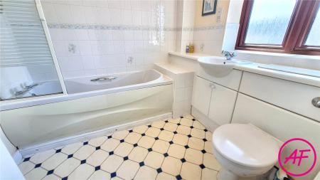 Jack N Jill Bathroom