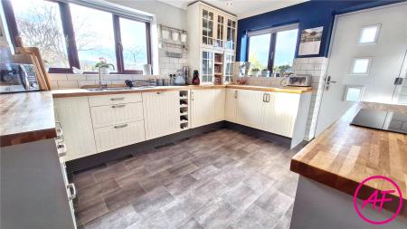 Fitted Kitchen