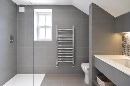 Bathroom 2.png