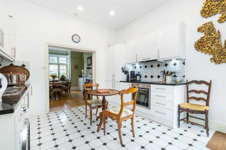 30836_ja_33_nassau_road_10_lo