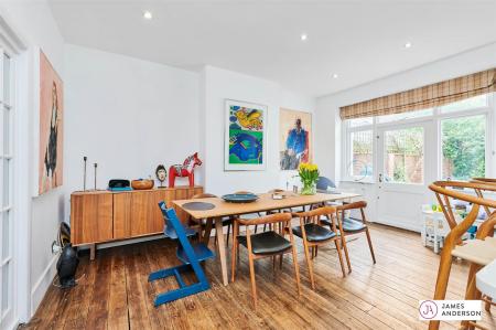 James_Anderson_-_37_Clavering_Avenue__SW13_8DX_5.j