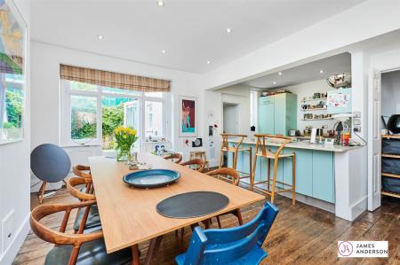 James_Anderson_-_37_Clavering_Avenue__SW13_8DX_7.j