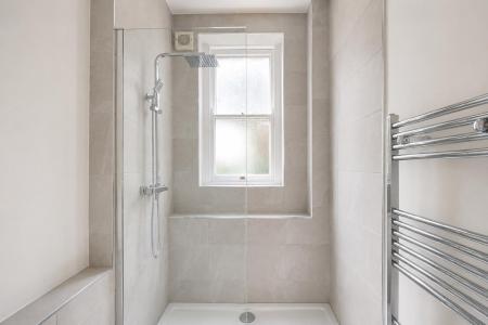 Bathroom 2.png