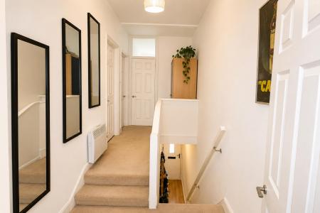 Glenthorne edited hallway 2.png