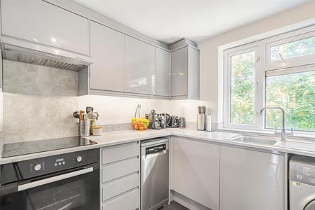 kitchen 1.jpg