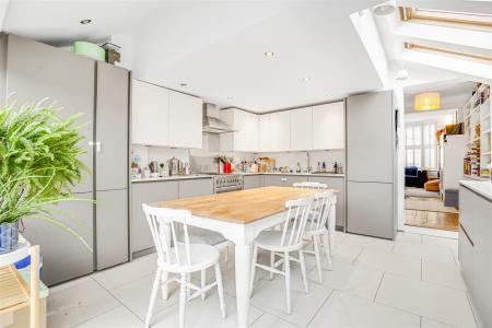 James_and 1 kings_road-sw14__17_.JPG