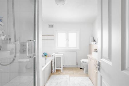 James_anderso s_road-sw14__8_.JPG