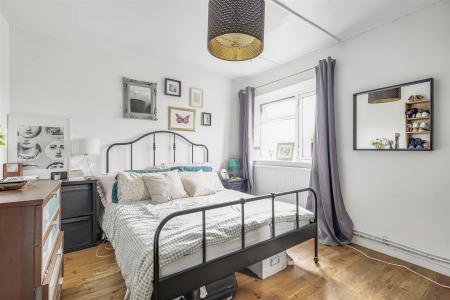 James_anderson-flat_111__chertesy_court-sw14__4_.j