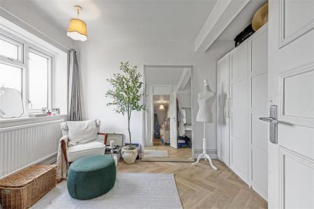 James_anderson-flat_111__chertesy_court-sw14__5_.j