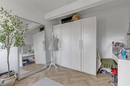 James_anderson-flat_111__chertesy_court-sw14__6_.j