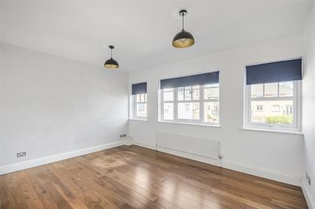 James_Anderso Sheen_Lane_-1.JPG