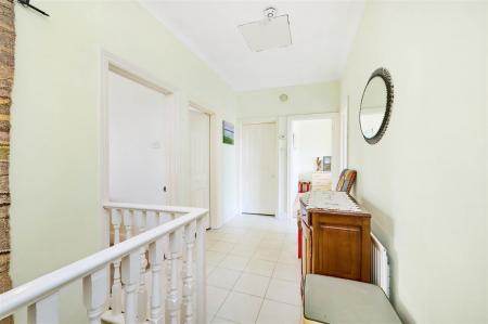 James_Anderson_-_Connaught_Avenue_London_SW14_7RH_