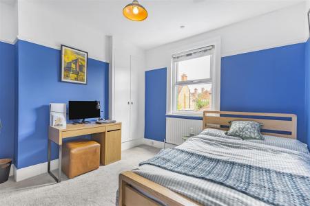 James_ande sdyke_avenue-sw14__10_.jpg