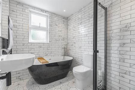 James_and  nue-sw14__11_.jpg