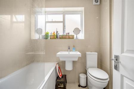 2025071 _Stanley_Road_London__SW14_7DZ-12.jpg